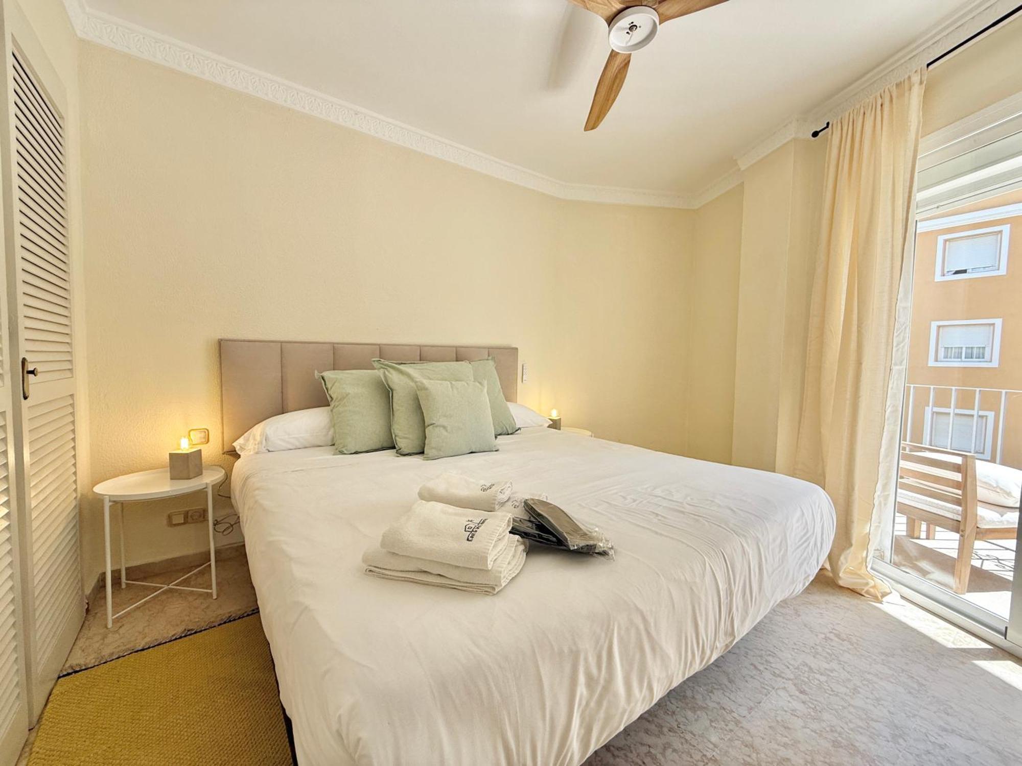 Del Mar Iv Center - Eaw Homes *